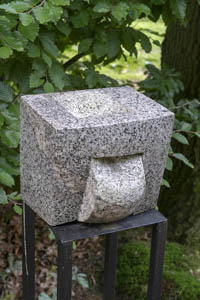 Inside Out_granite_18,5x21,5x16